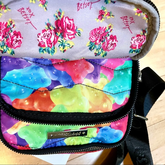 Betsey Johnson Bags Nwt Betsey Johnson Yummy Gummy Bear Nylon